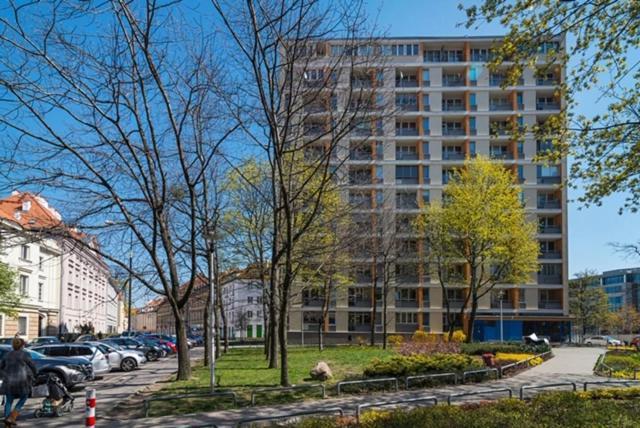 Апартаменты Apartament Ul.Solidarnosci 64 Warszawa 36 M2 Экстерьер фото